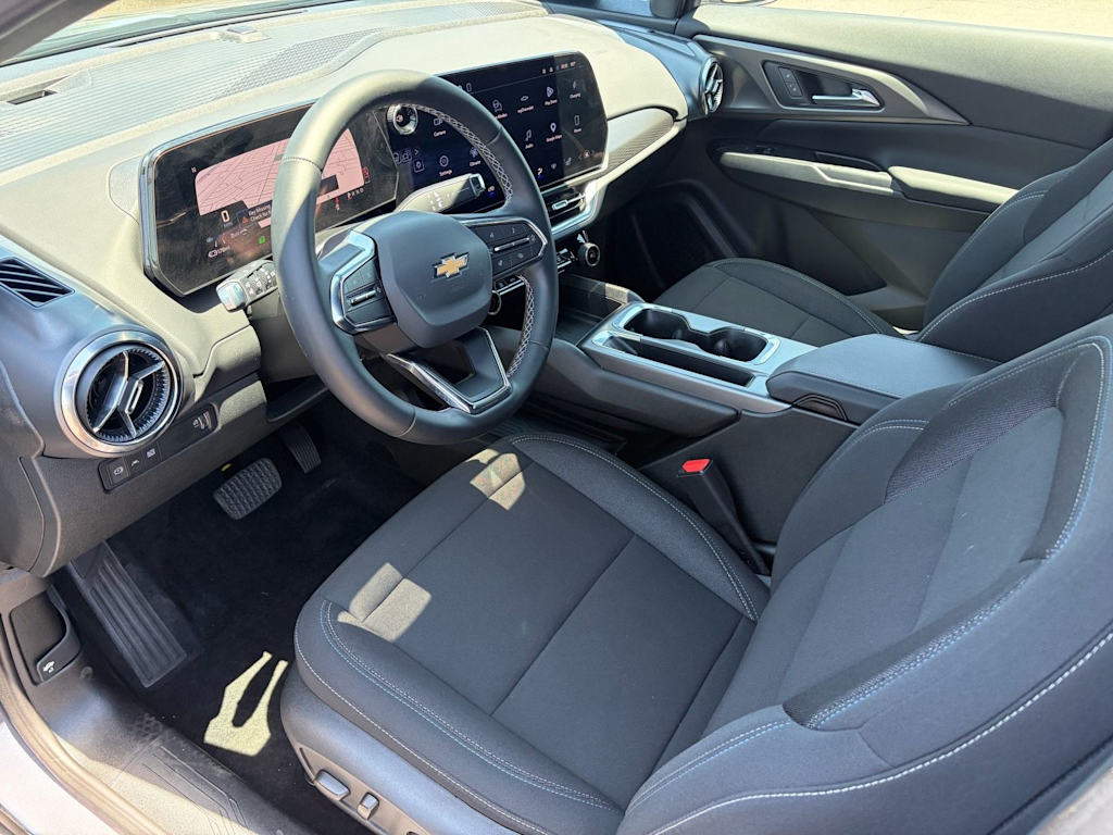 Thumbnail: 2026 Chevrolet Equinox - 2