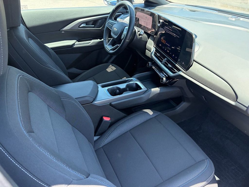 Thumbnail: 2026 Chevrolet Equinox - 10