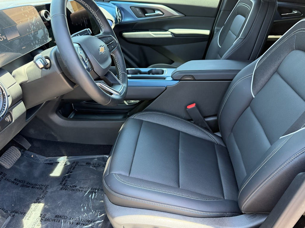 Thumbnail: 2026 Chevrolet Equinox - 25