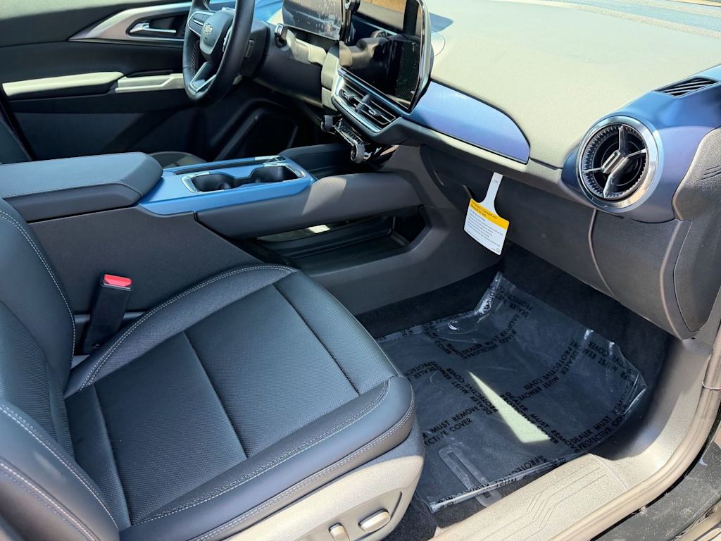 Thumbnail: 2026 Chevrolet Equinox - 21