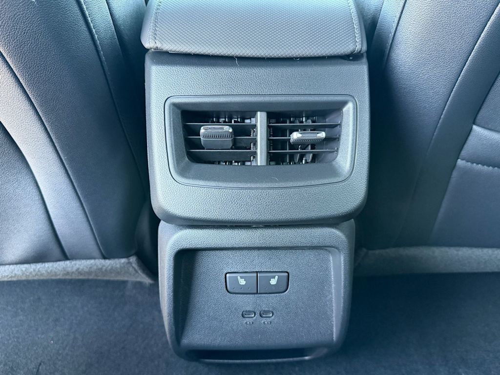 Thumbnail: 2026 Chevrolet Equinox - 23