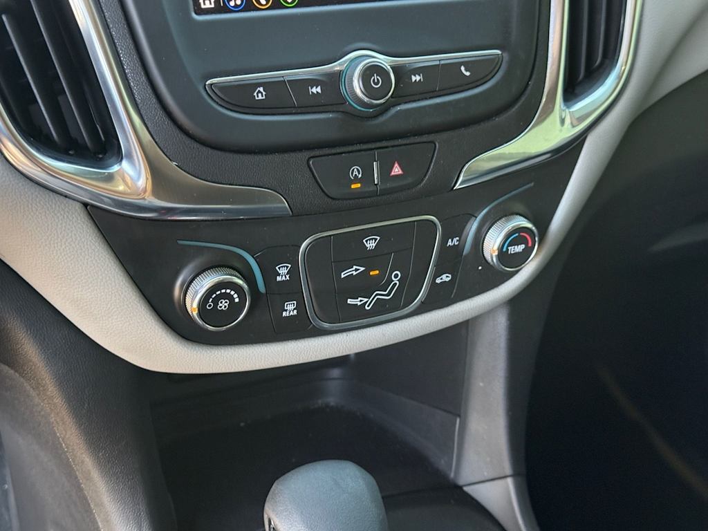 Thumbnail: 2024 Chevrolet Equinox - 25