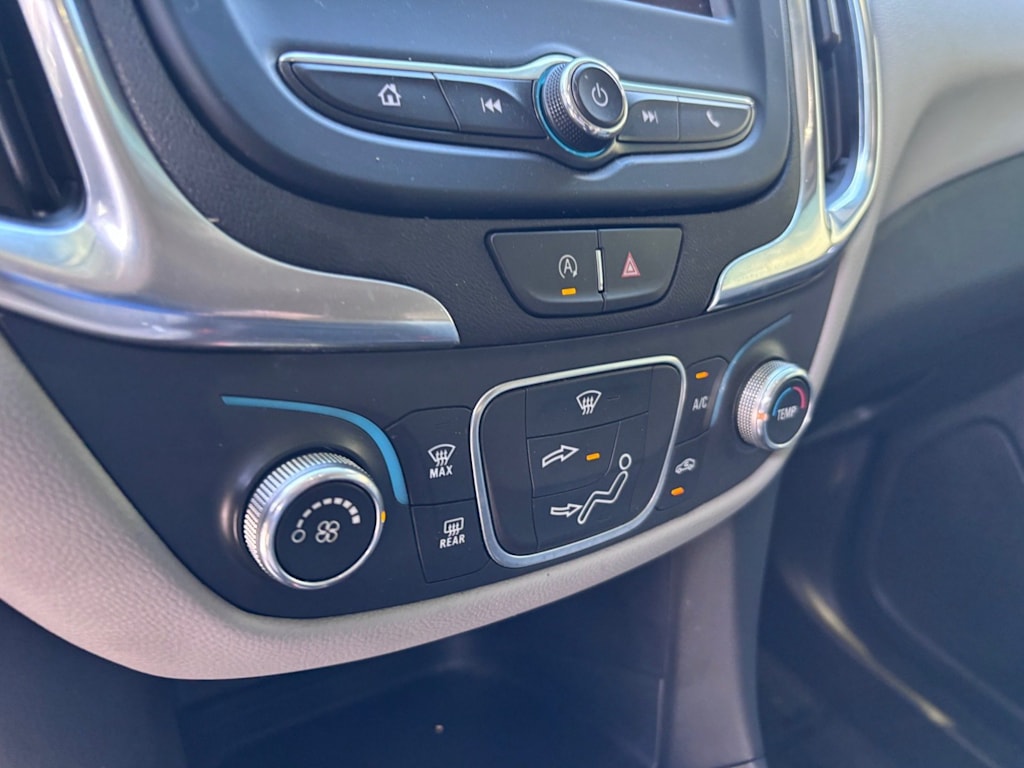 Thumbnail: 2024 Chevrolet Equinox - 25