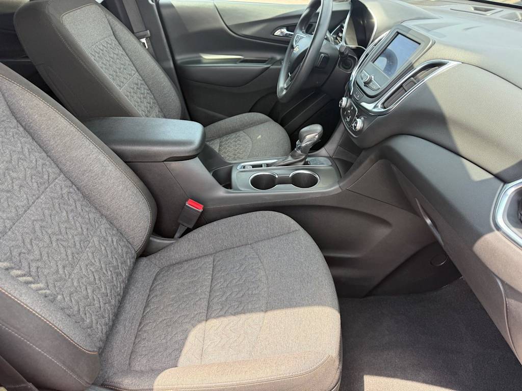 Thumbnail: 2023 Chevrolet Equinox - 31