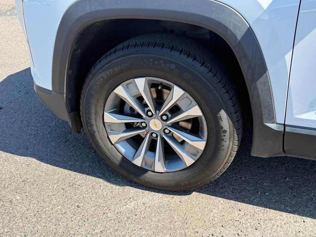 Thumbnail: 2025 Chevrolet Equinox - 4