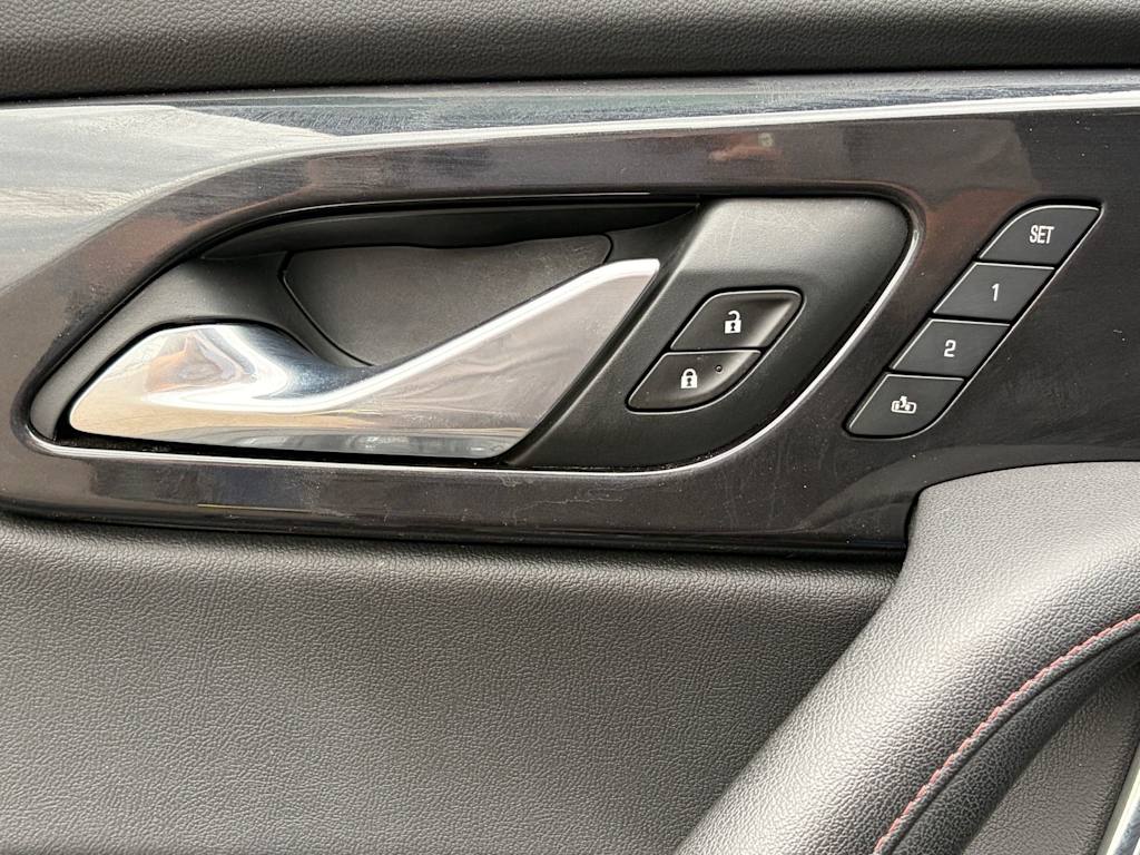 Thumbnail: 2020 Chevrolet Blazer - 20