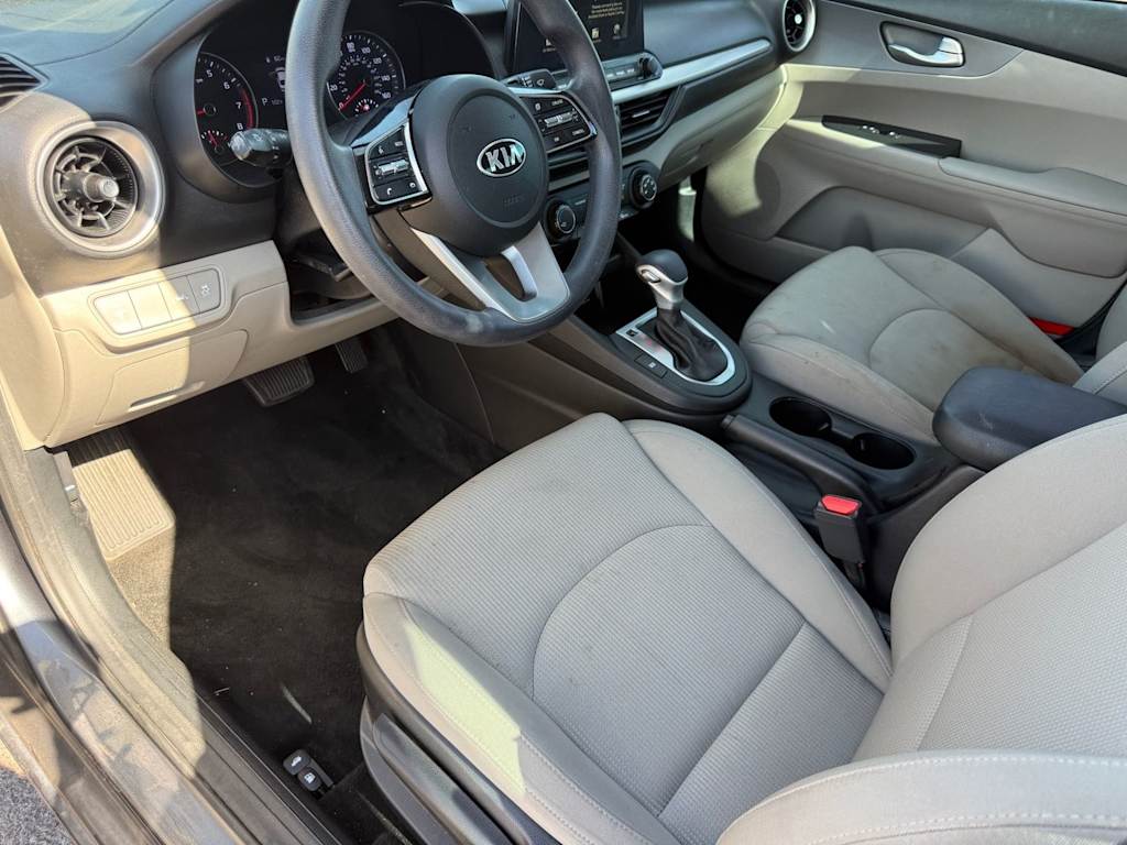 Thumbnail: 2021 Kia Forte - 8