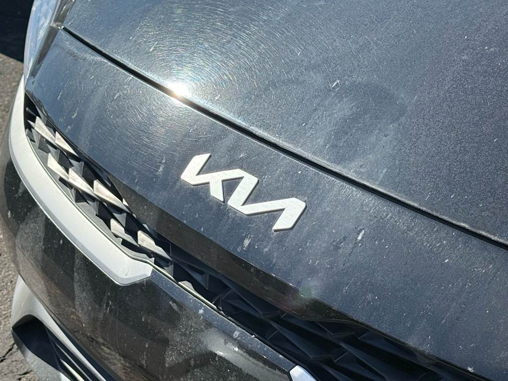 Thumbnail: 2024 Kia Forte - 3