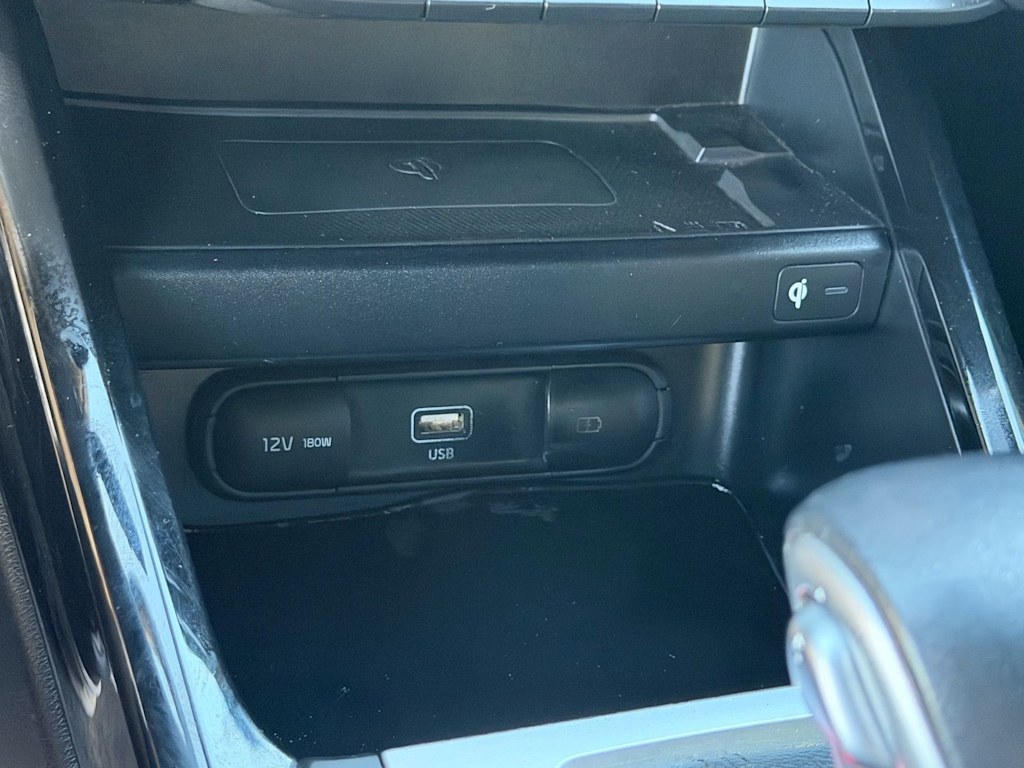 Thumbnail: 2022 Kia Forte - 15