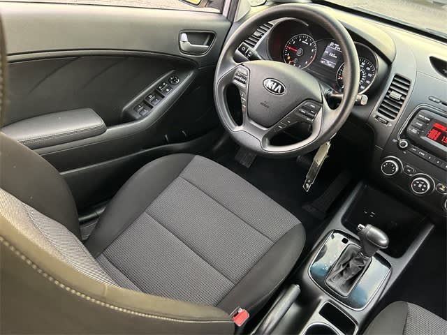 2018 Kia Forte LX 12