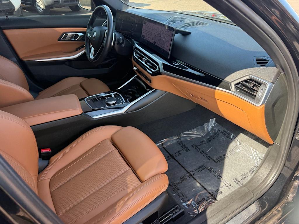Thumbnail: 2023 BMW 3 Series - 10