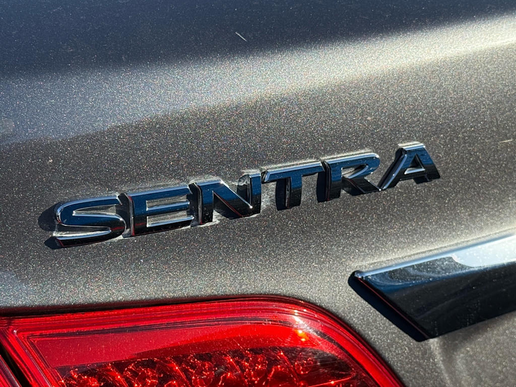 2015 Nissan Sentra SV 4