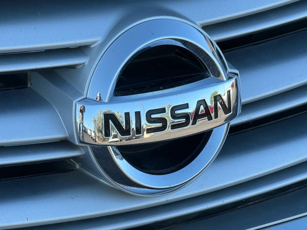 2015 Nissan Sentra SV 19
