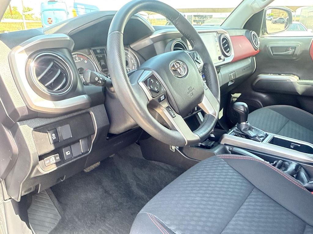 Thumbnail: 2022 Toyota Tacoma - 14