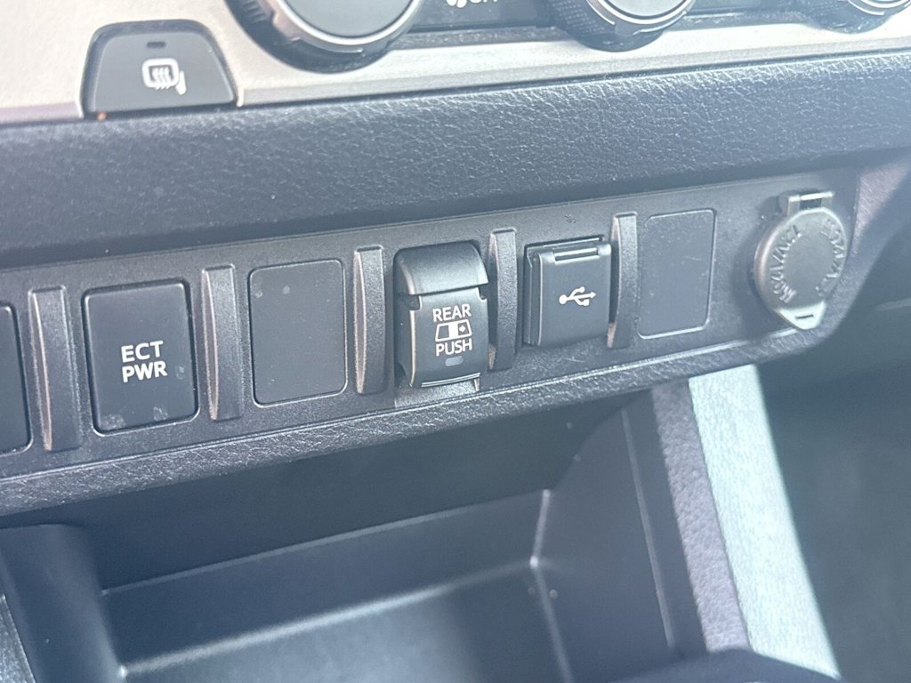 Thumbnail: 2022 Toyota Tacoma - 25