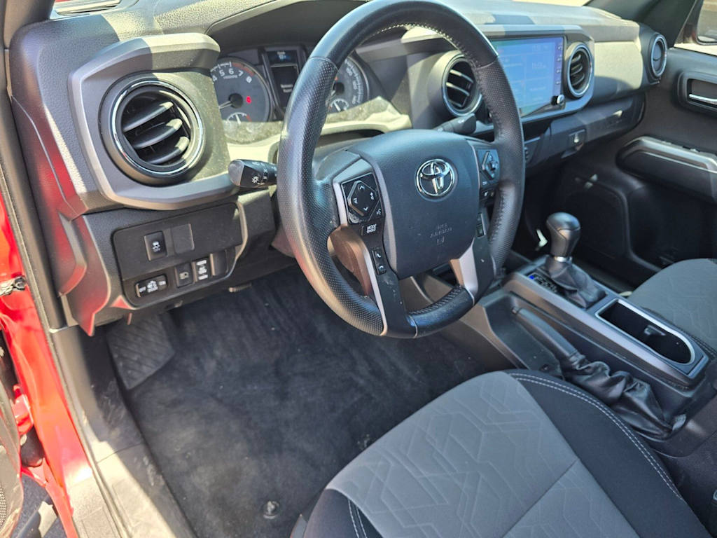 Thumbnail: 2020 Toyota Tacoma - 8