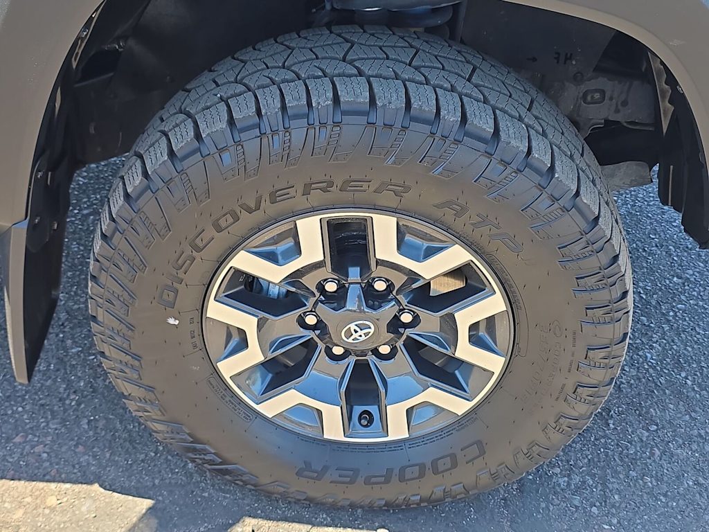 Thumbnail: 2023 Toyota Tacoma - 8