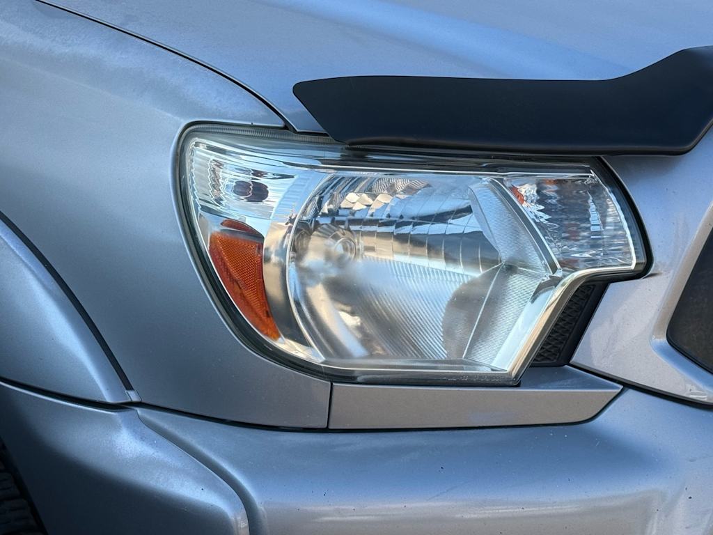 Thumbnail: 2014 Toyota Tacoma - 22