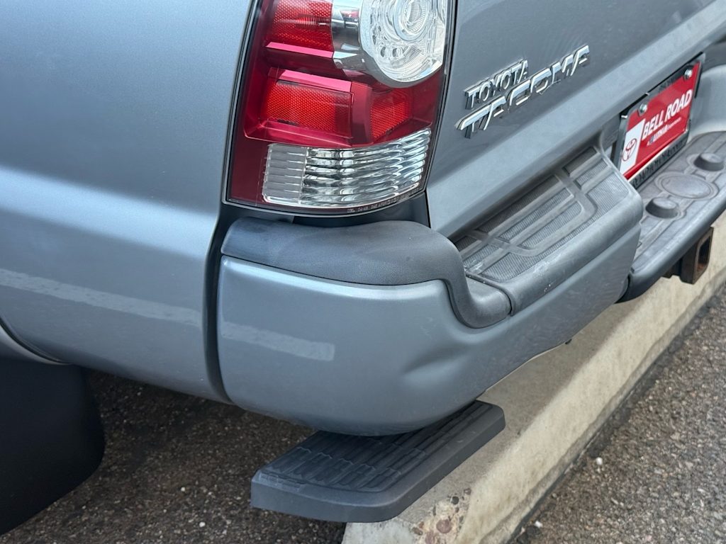 Thumbnail: 2014 Toyota Tacoma - 17