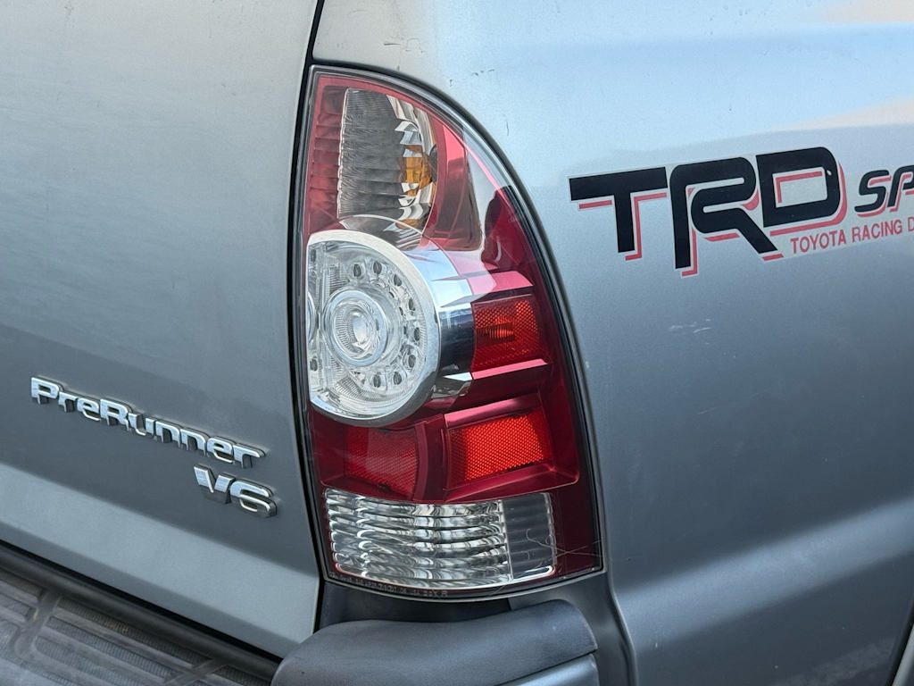 Thumbnail: 2014 Toyota Tacoma - 20