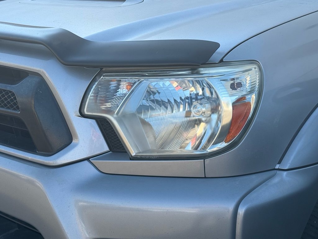 Thumbnail: 2014 Toyota Tacoma - 10