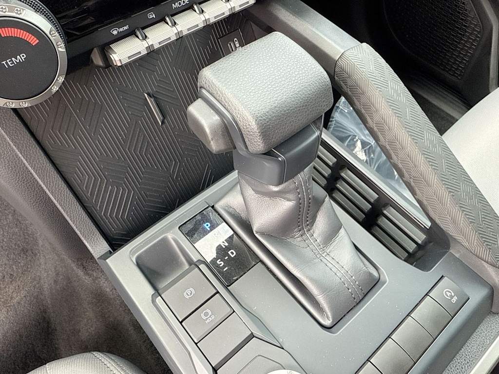 Thumbnail: 2024 Toyota Tacoma - 16