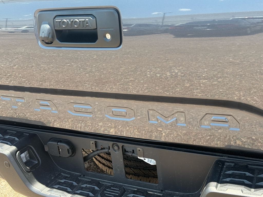 2023 Toyota Tacoma TRD Sport 12
