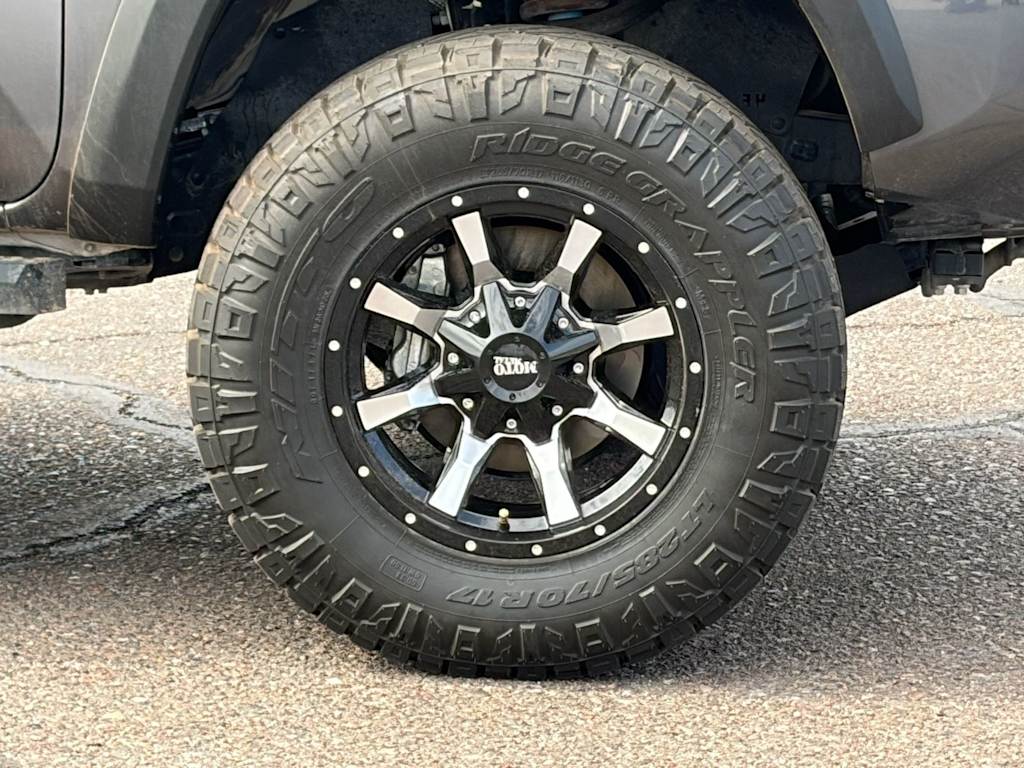 Thumbnail: 2023 Toyota Tacoma - 6