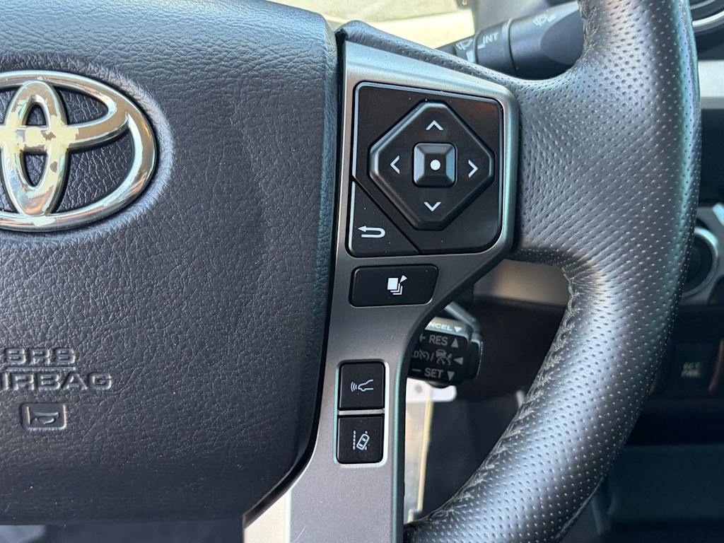 Thumbnail: 2021 Toyota Tacoma - 21