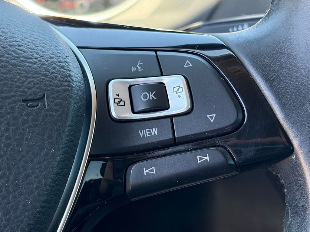 Thumbnail: 2019 Volkswagen Tiguan - 13