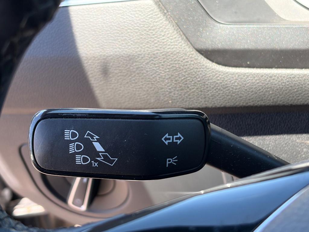 Thumbnail: 2019 Volkswagen Tiguan - 15