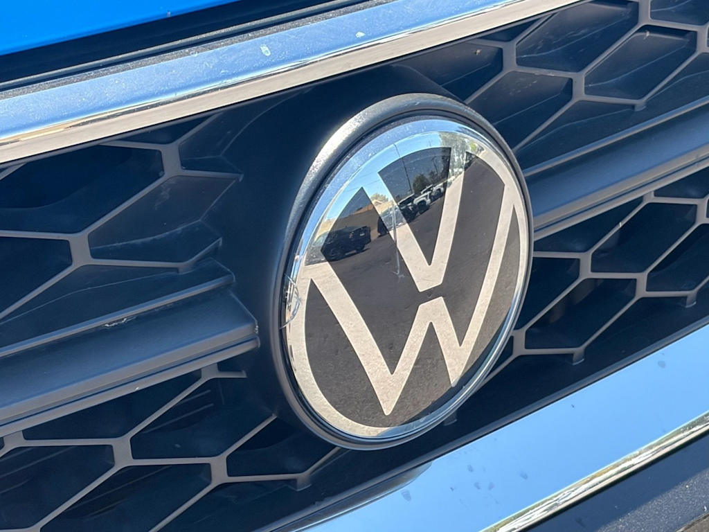 Thumbnail: 2023 Volkswagen Taos - 14