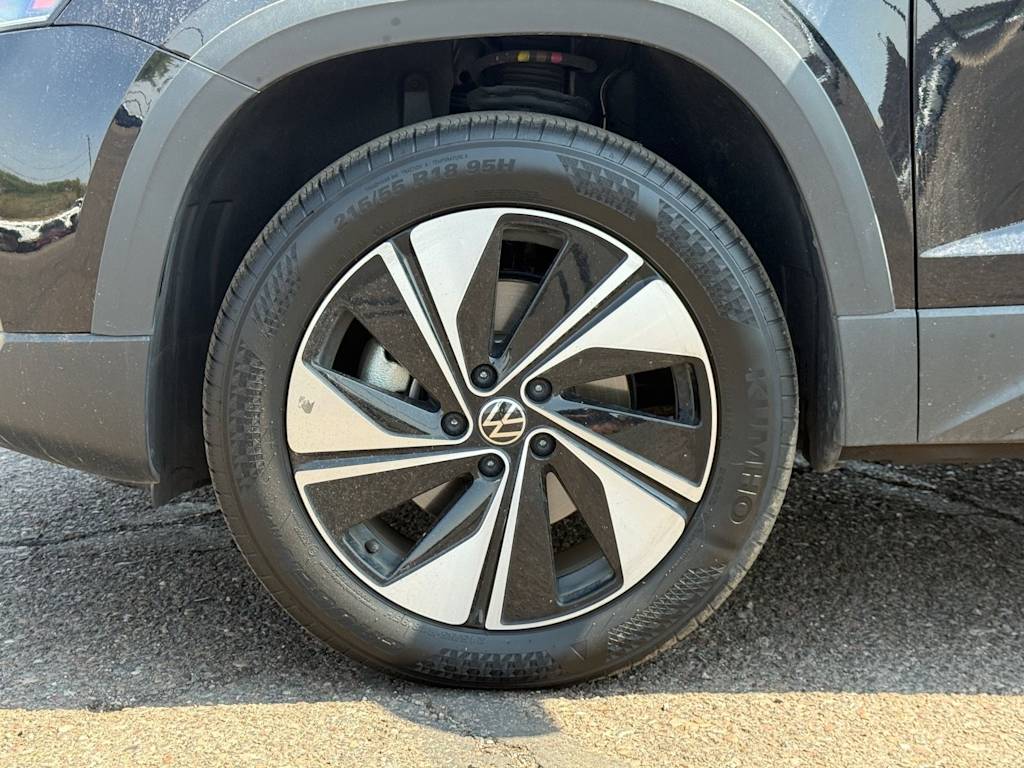 Thumbnail: 2025 Volkswagen Taos - 5
