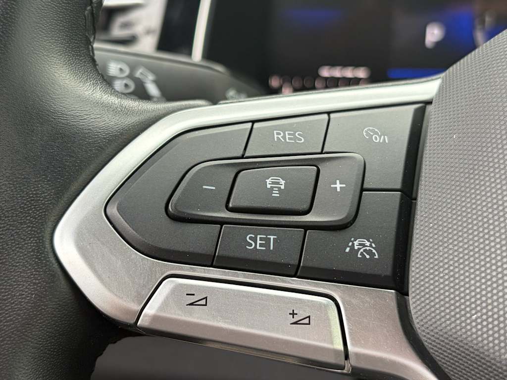 Thumbnail: 2025 Volkswagen Jetta - 18