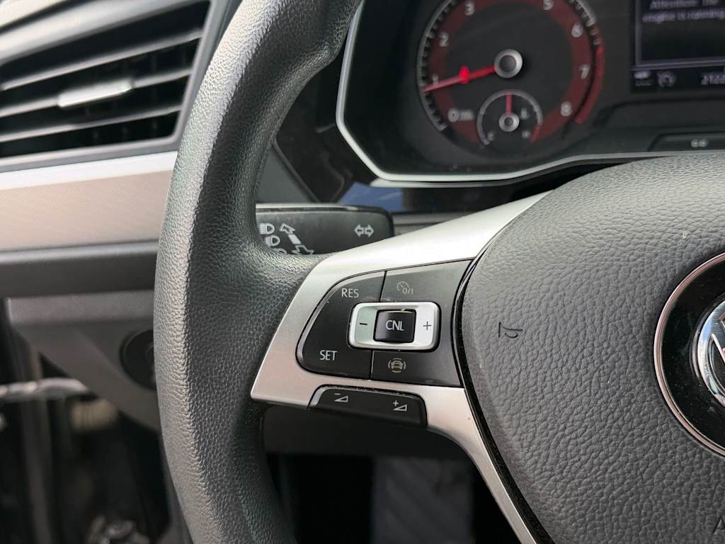 Thumbnail: 2019 Volkswagen Jetta - 17