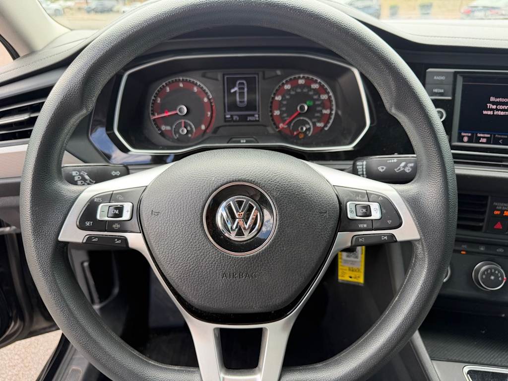 Thumbnail: 2019 Volkswagen Jetta - 2