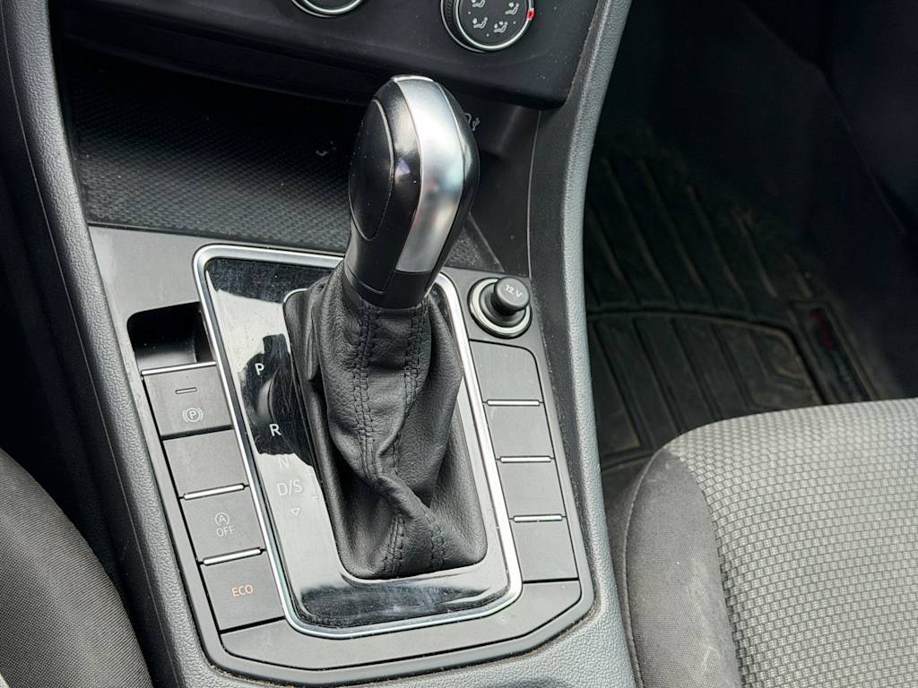 Thumbnail: 2019 Volkswagen Jetta - 8