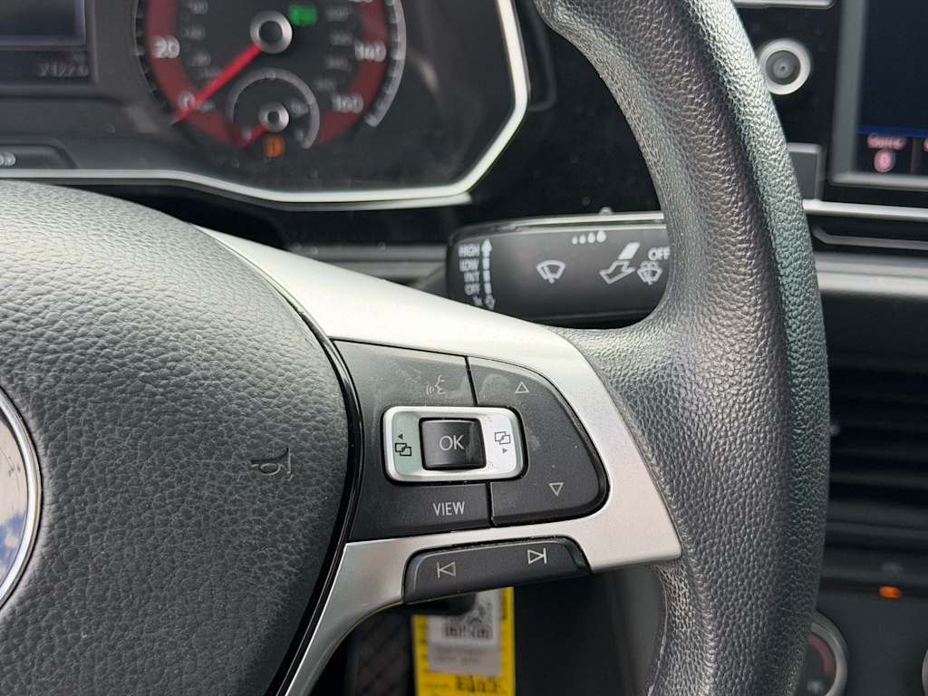 Thumbnail: 2019 Volkswagen Jetta - 18