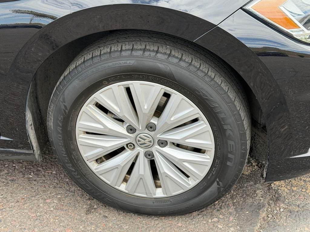 Thumbnail: 2019 Volkswagen Jetta - 6