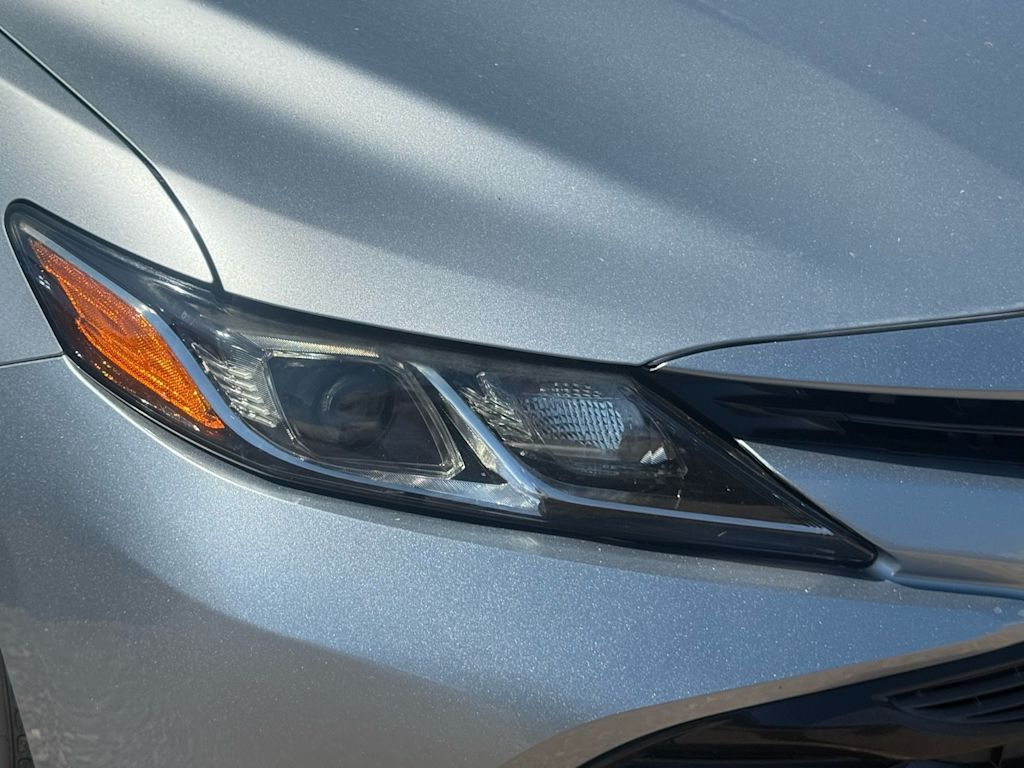 Thumbnail: 2018 Toyota Camry - 20