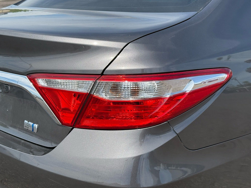 Thumbnail: 2017 Toyota Camry - 21