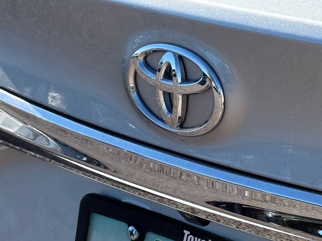 Thumbnail: 2016 Toyota Avalon - 22