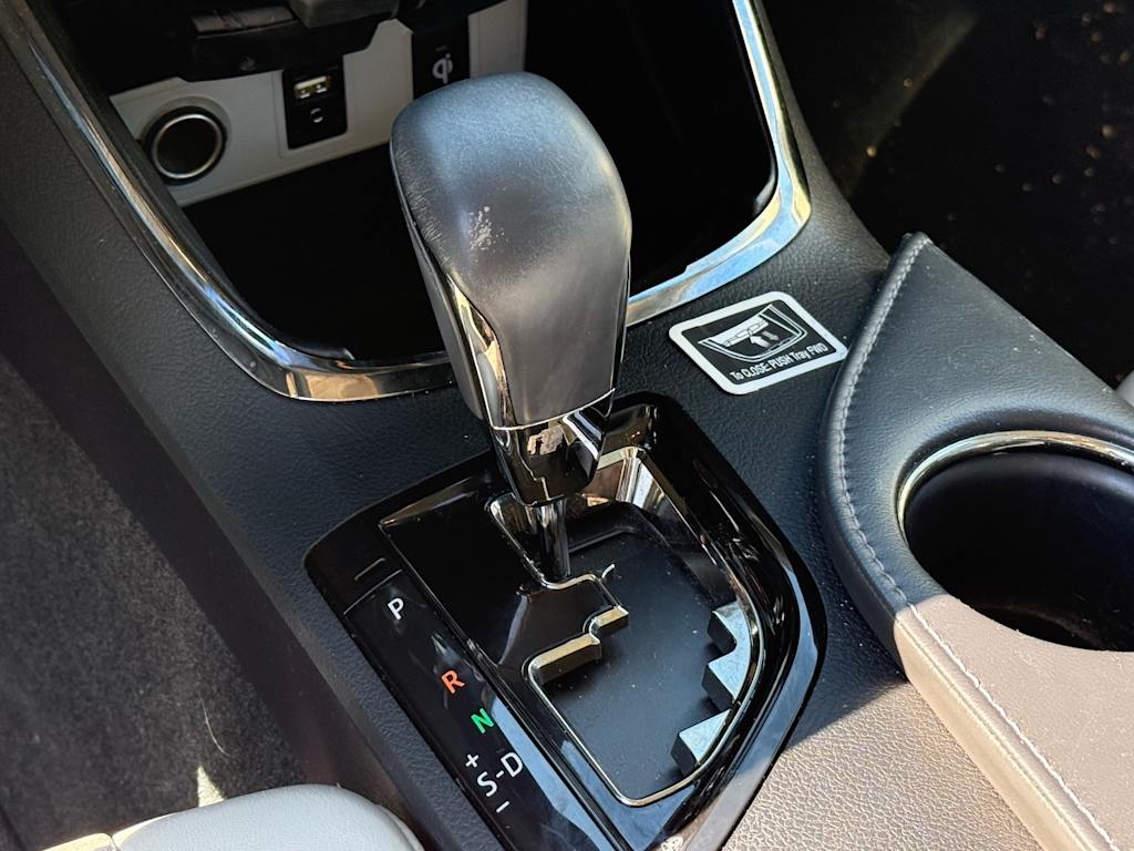 Thumbnail: 2016 Toyota Avalon - 8