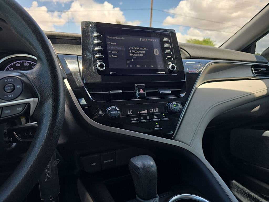 Thumbnail: 2022 Toyota Camry - 13