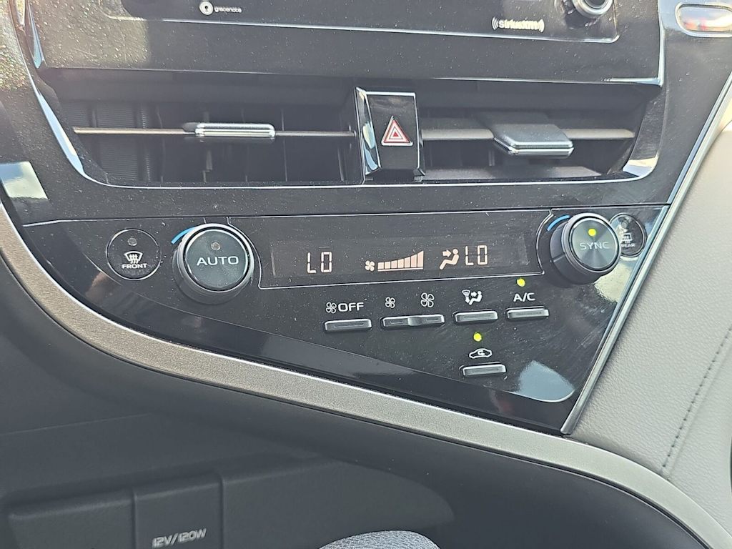 Thumbnail: 2022 Toyota Camry - 29