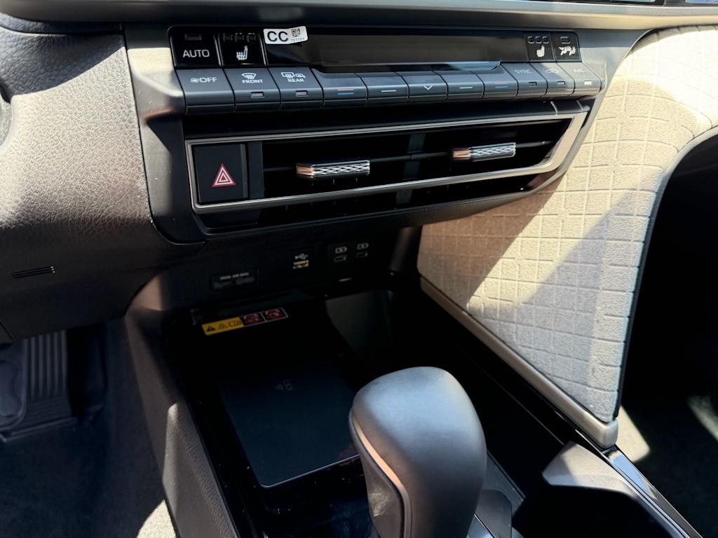 Thumbnail: 2025 Toyota Camry - 14