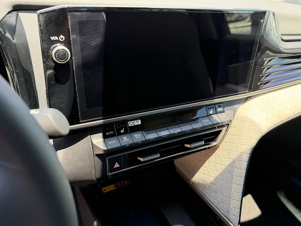 Thumbnail: 2025 Toyota Camry - 9