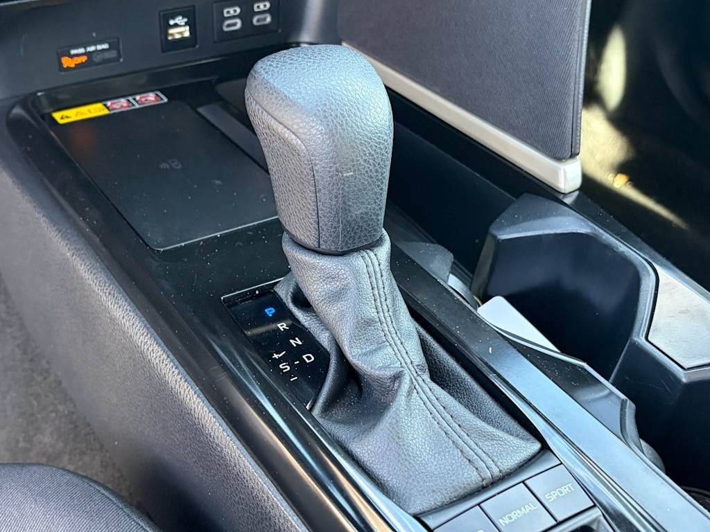 Thumbnail: 2025 Toyota Camry - 10