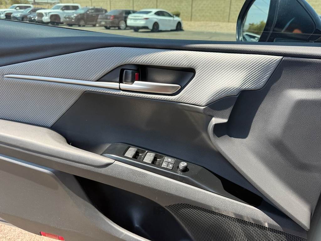 Thumbnail: 2025 Toyota Camry - 23