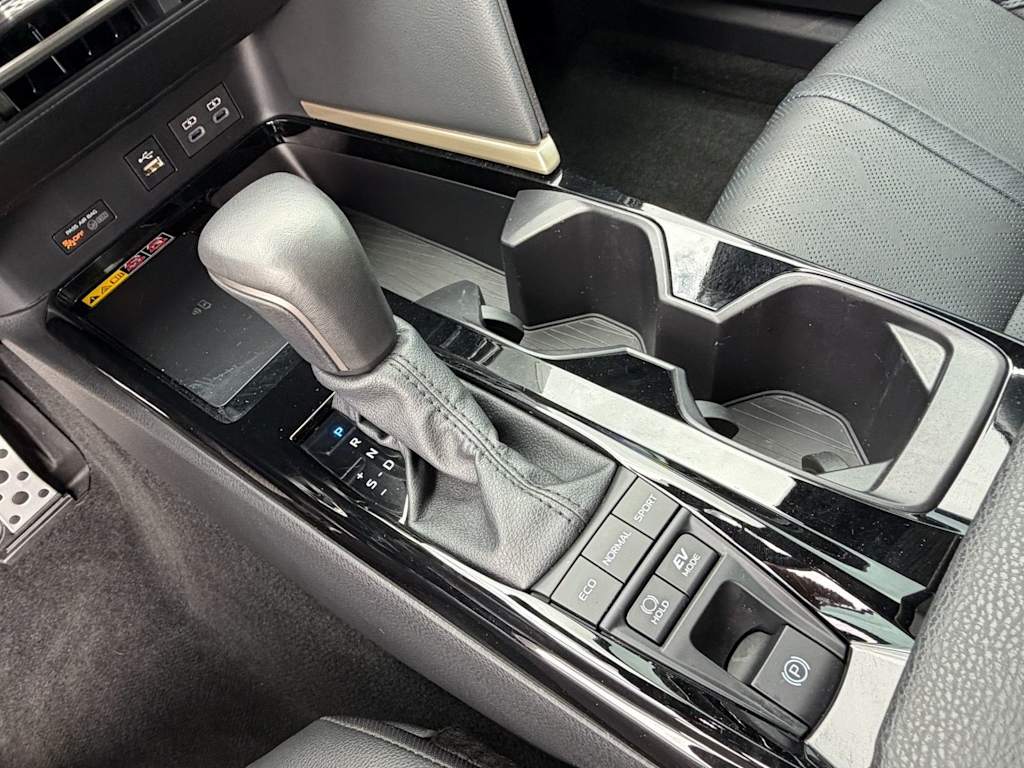Thumbnail: 2025 Toyota Camry - 26